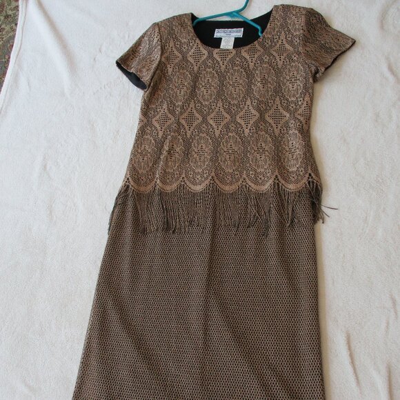 Beautiful gold/goldish dress - size 8 vintage style but classy - Jessica Howard - Picture 1 of 8